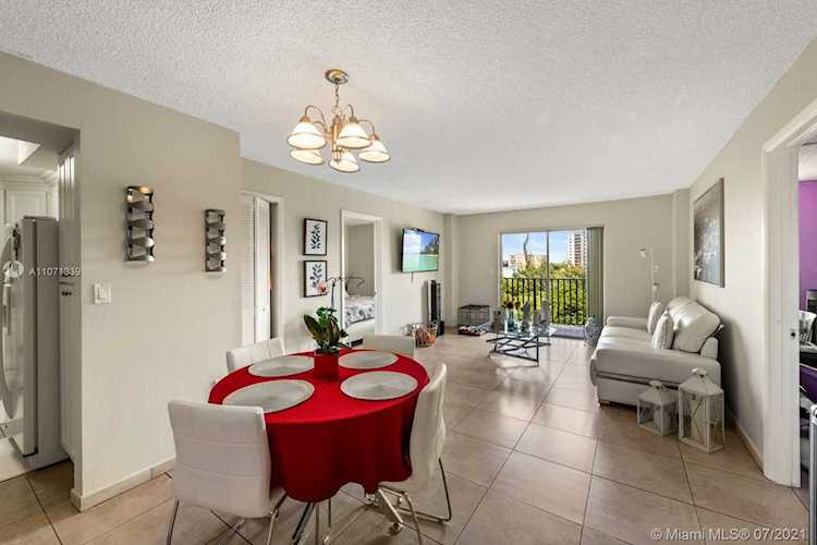 4801 NW 7th Street #807-16 Miami, FL 33126