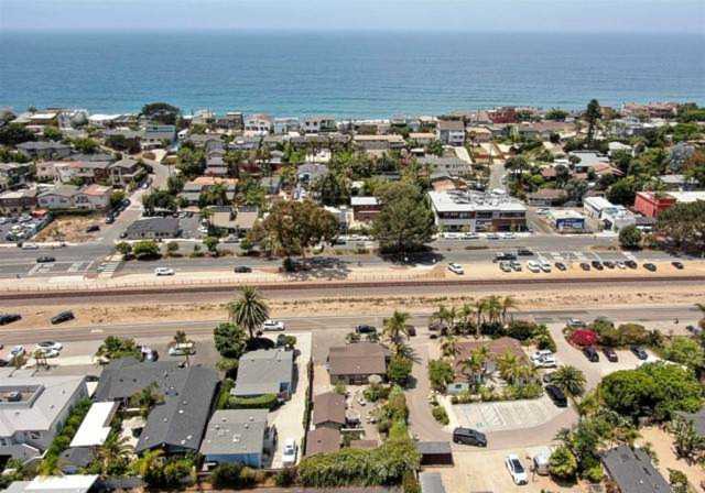 745 N Vulcan Ave Encinitas, CA 92024