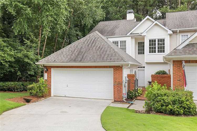 4990 Olde Towne Way Marietta, GA 30068 | 6921013 Photo 1