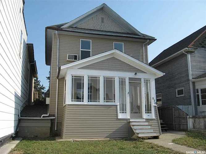 670 W Athabasca St Moose Jaw, SK S6H 2C8