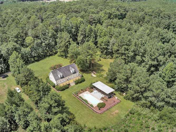 2490 Hunting Rd Johns Island, SC 29455