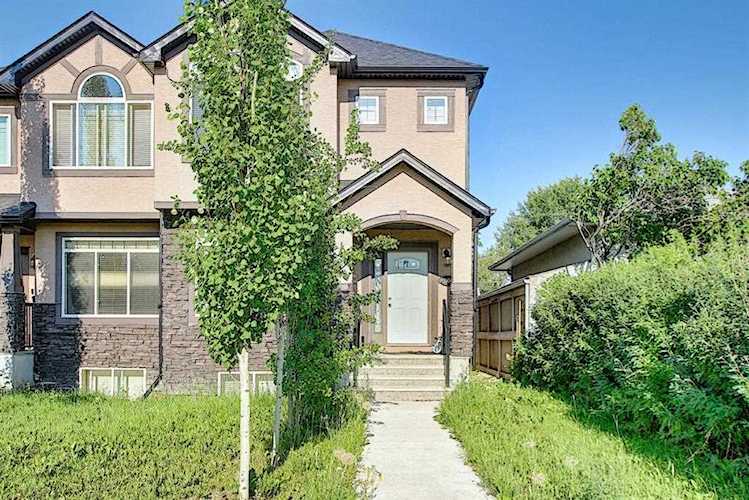 1104 39 St SE Calgary, AB T2A 1H5
