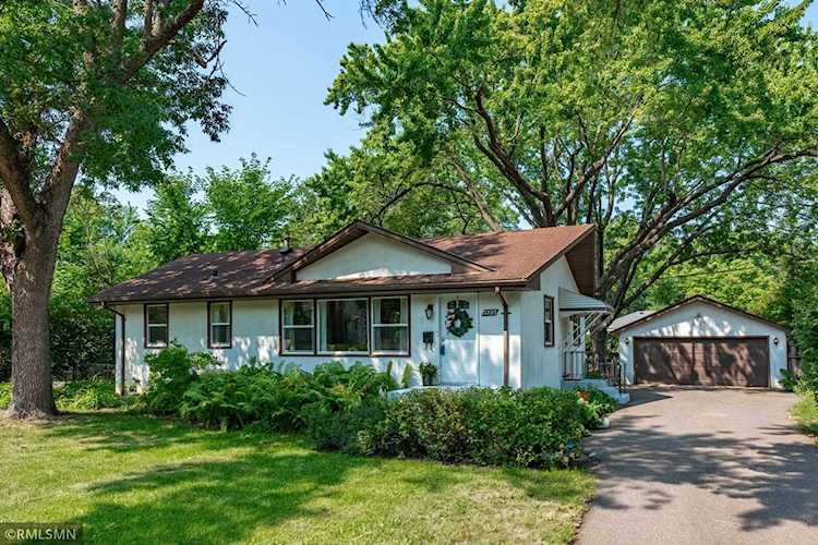 5225 Ewing Avenue N Brooklyn Center, MN 55429