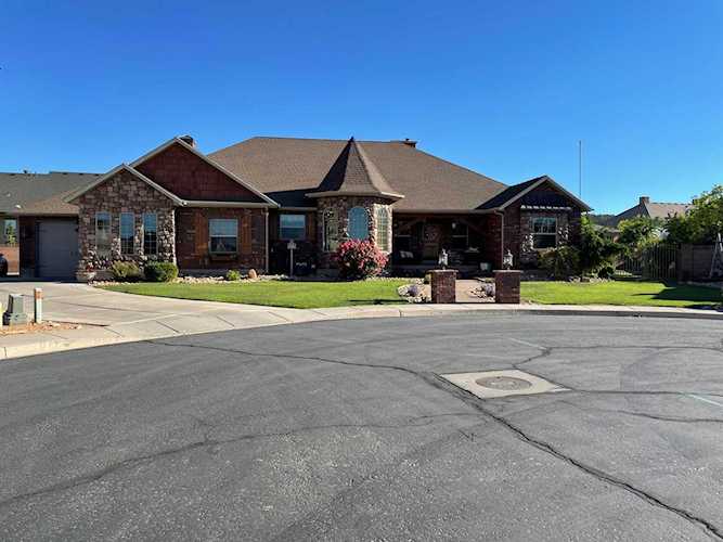 302 S House Rock CIR Cedar City, UT 84720