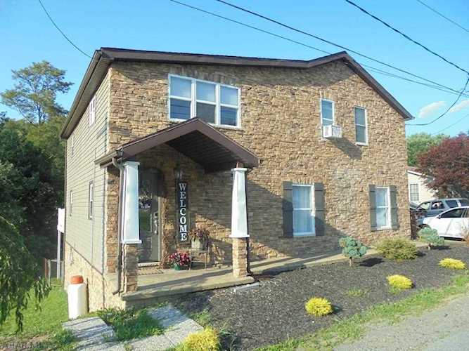 1502 Dulancey Drive Lilly, PA 15938