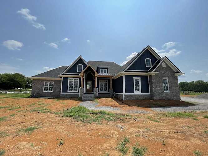 3013 Berry Patch Trl Rockvale, TN 37153