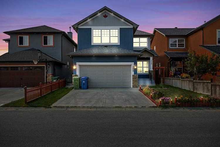 288 Saddlecrest Way NE Calgary, AB T3J 5N3