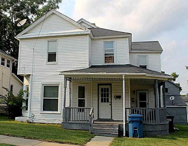 35 Barry St Hillsdale City, MI 49242