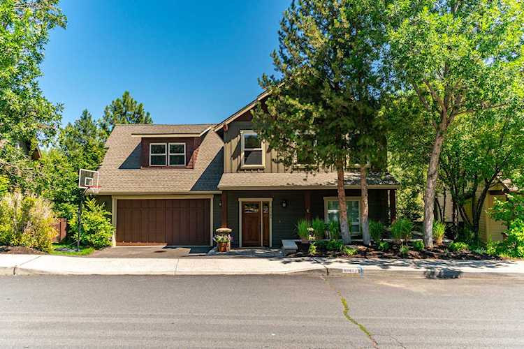 61482 Linton Loop Bend, OR 97702