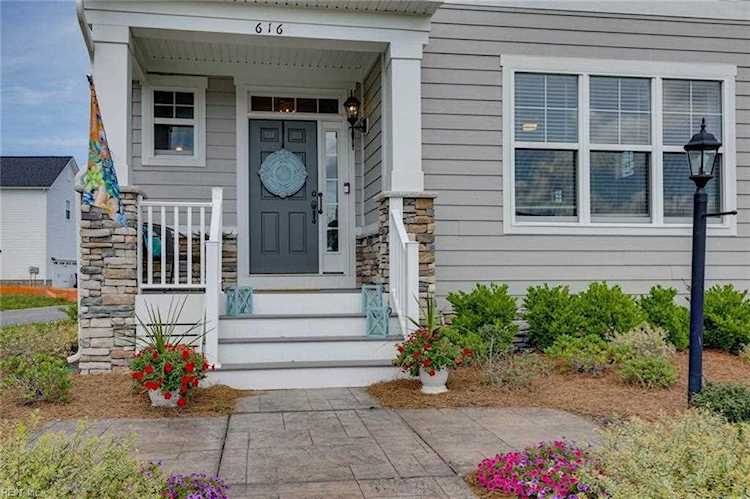 616 Big Bear Ln Chesapeake, VA 23321