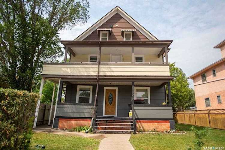 630 W Athabasca St Moose Jaw, SK S6H 2C8