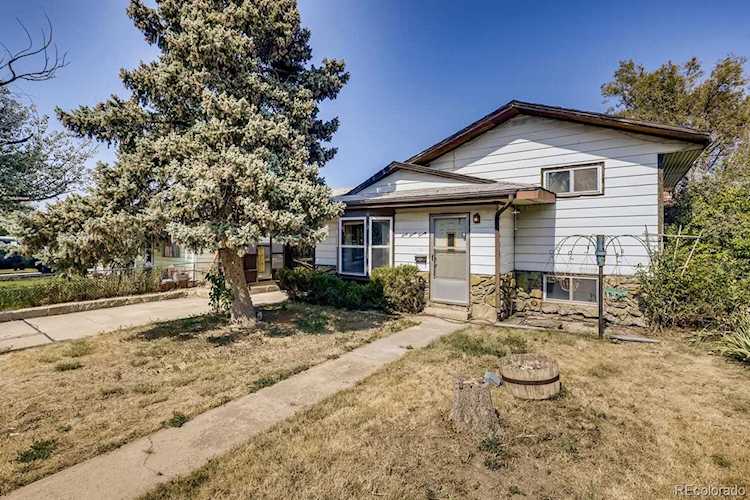 6720 Bellaire St Commerce City, CO 80022