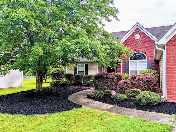 3802 Emperors Cove Snellville, GA 30039 | MLS 6911419 Photo 1