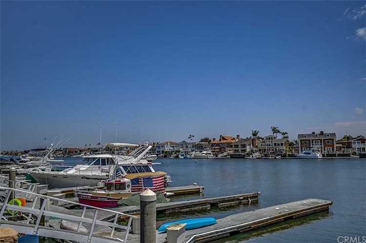 17158 Bluewater Ln Huntington Beach, CA 92649 | MLS OC21136399 Photo 1