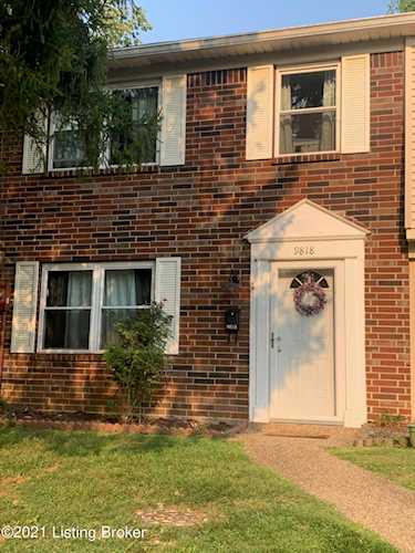 9818 Oakshire Dr Louisville, KY 40299