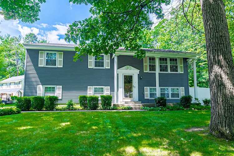 1 Hemlock Ct Voorheesville, NY 121869510 | MLS 202124911 Photo 1
