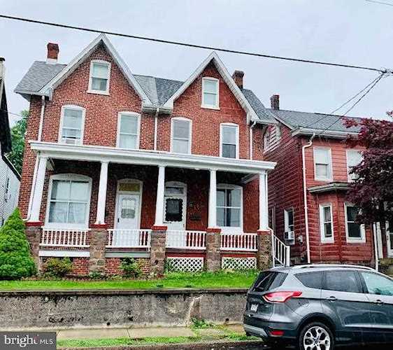 324 W 2nd St Birdsboro, PA 19508