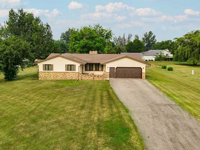 6205 N Oakport St Moorhead, MN 56560