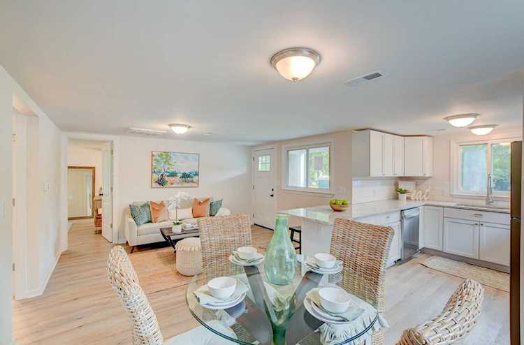 2209 Heriot St Charleston, SC 29403