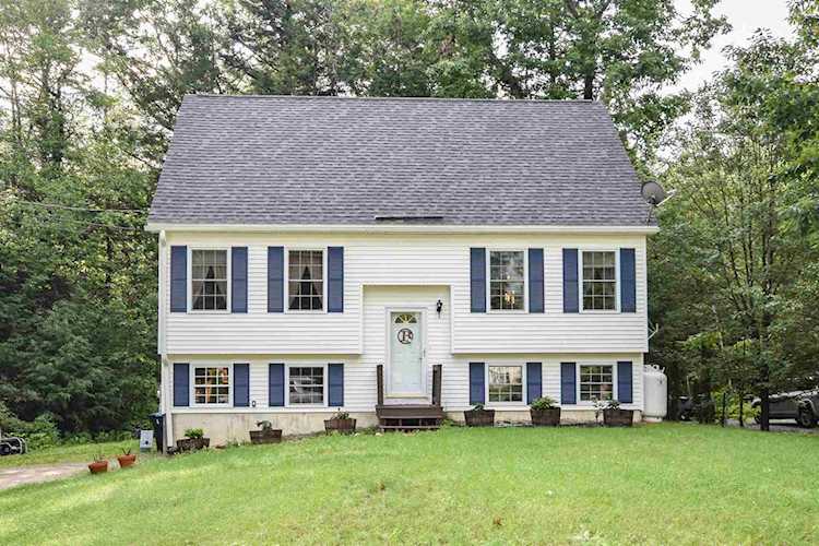 85 Tamworth Trl Barnstead, NH 03225