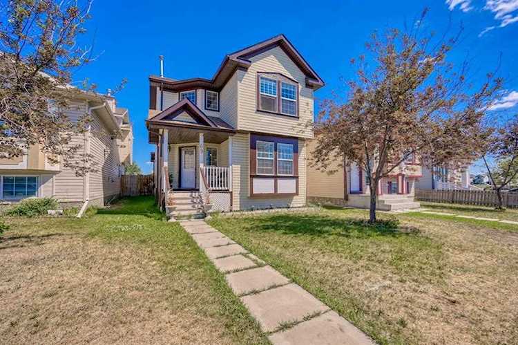 69 Martin Crossing Cove NE Calgary, AB T3J 4H9