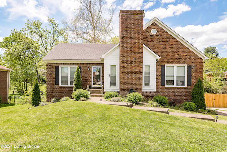 1110 Cliffwood Dr Goshen, KY 40026 | MLS 1585770 Photo 1