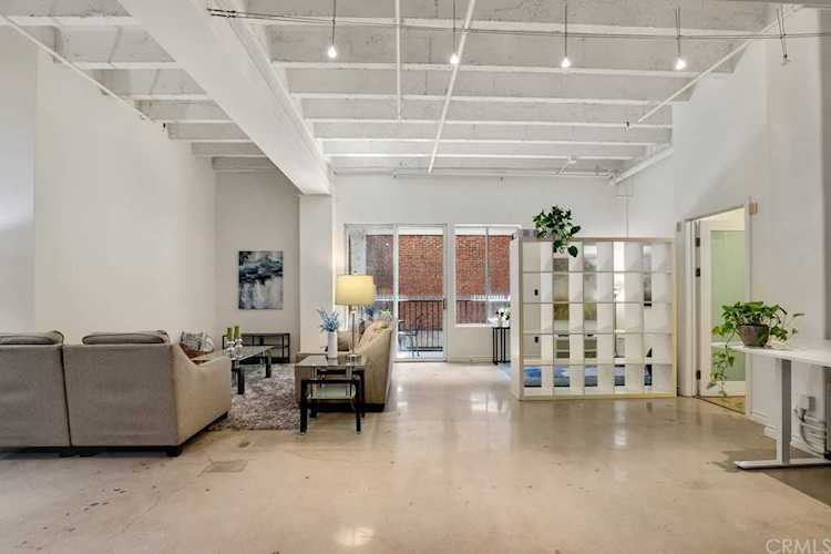 312 W 5th St #507 Los Angeles, CA 90013
