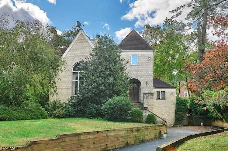 25 Bedford Rd Summit, NJ 07901