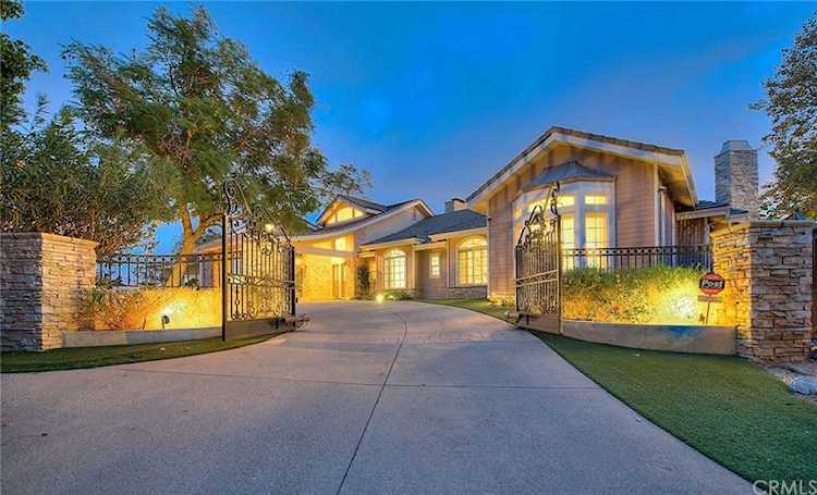 417 Long Canyon Rd Bradbury, CA 91008