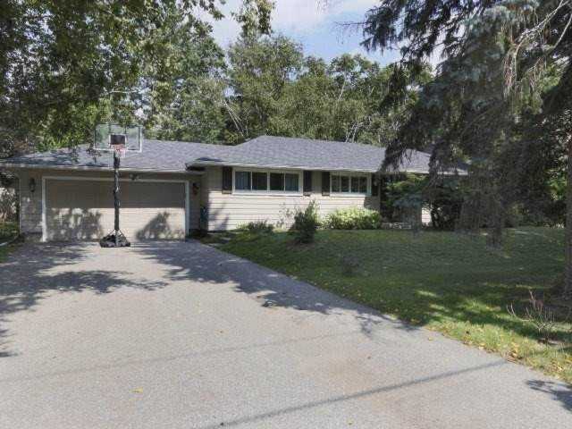 1433 Aldo Dr Mississauga, ON L5H3E8