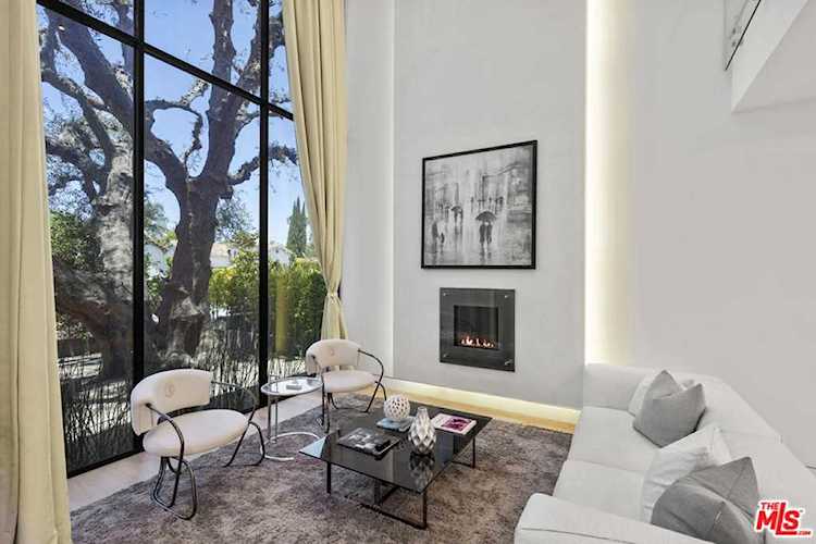 350 N Harper Ave Los Angeles, CA 90048