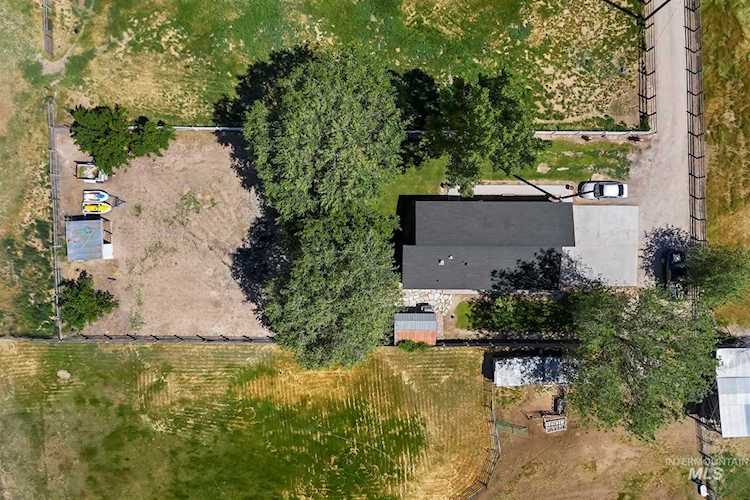 15425 Lakeshore Dr Caldwell, ID 83607