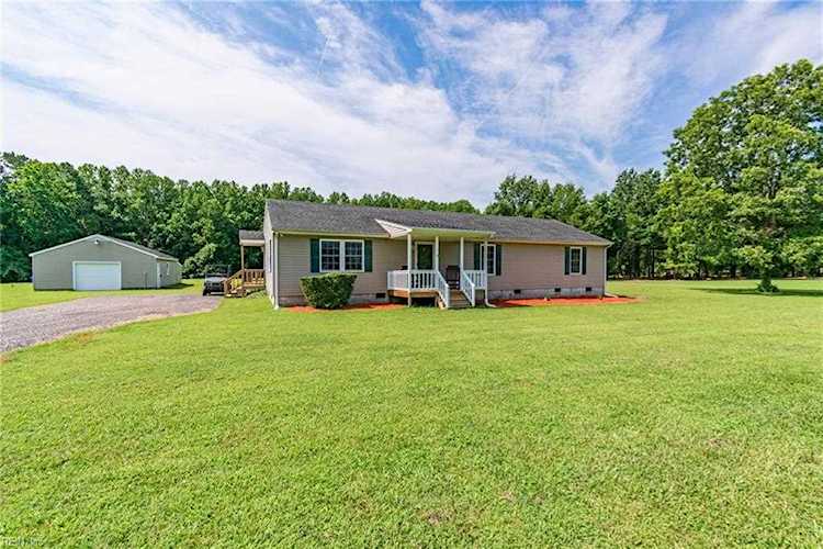 497 E Glen Haven Dr Suffolk, VA 23437