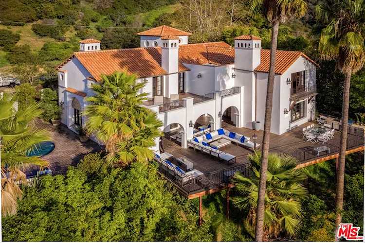 2819 Coldwater Canyon Dr Beverly Hills, CA 90210