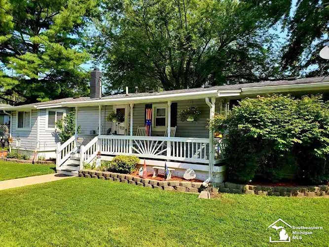 3133 2nd Street La Salle, MI 48133 | MLS 57050049978 Photo 1