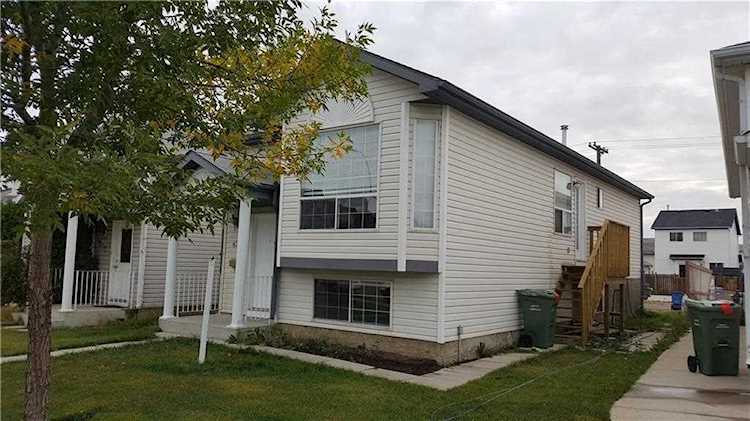4273 Catalina Blvd NE Calgary, AB T1Y 6Y5