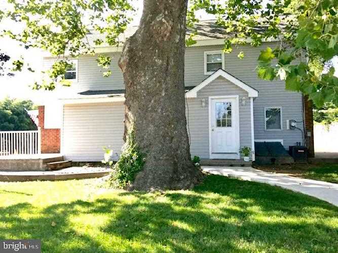 4508 New Falls Rd Levittown, PA 19056