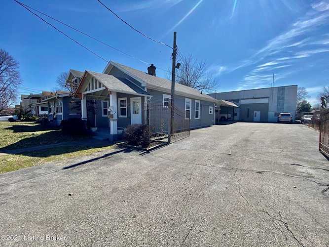 1430 Berry Blvd Louisville, KY 40215 | MLS 1580398 Photo 1