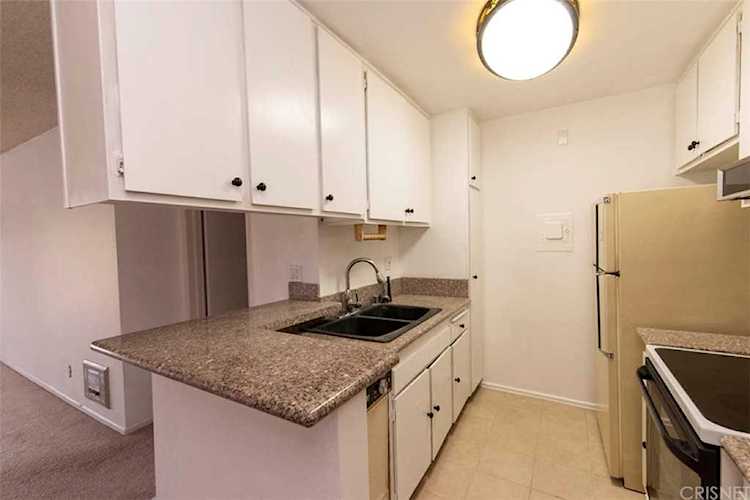 18307 Burbank Blvd #214 Tarzana, CA 91356