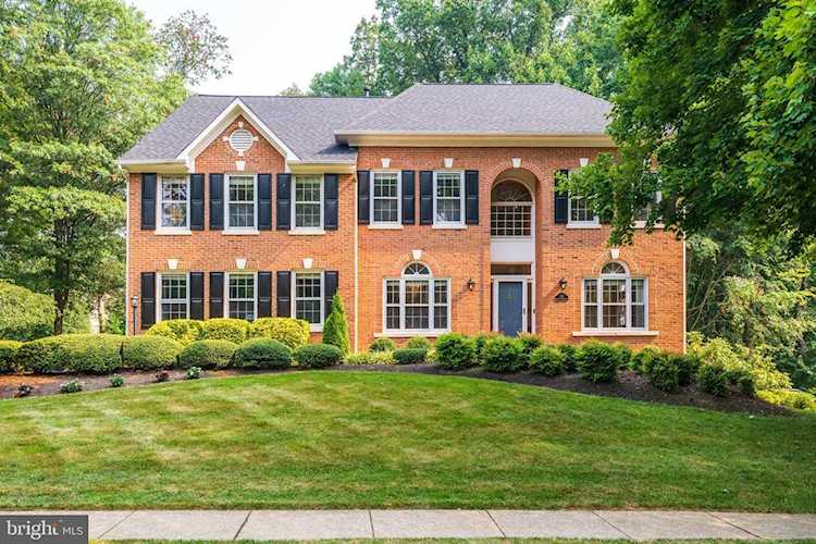 1135 Round Pebble Ln Reston, VA 20194 | MLS ® VAFX2010362 Photo 1
