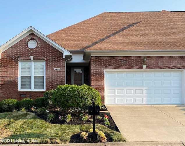 8302 Dravo Cir Louisville, KY 40220