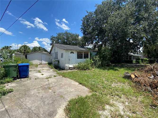 1914 Fairfax Ct NE Winter Haven, FL 33881
