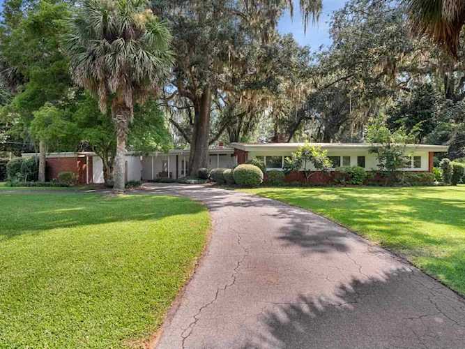 2917 Woodside Dr Tallahassee, FL 32312 in Waverly Hills Photo 1