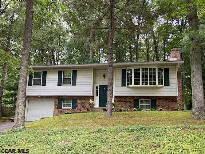 225 Oakley Drive State College, PA 16803