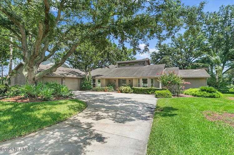 6 Sawgrass Dr Ponte Vedra Beach, FL 32082
