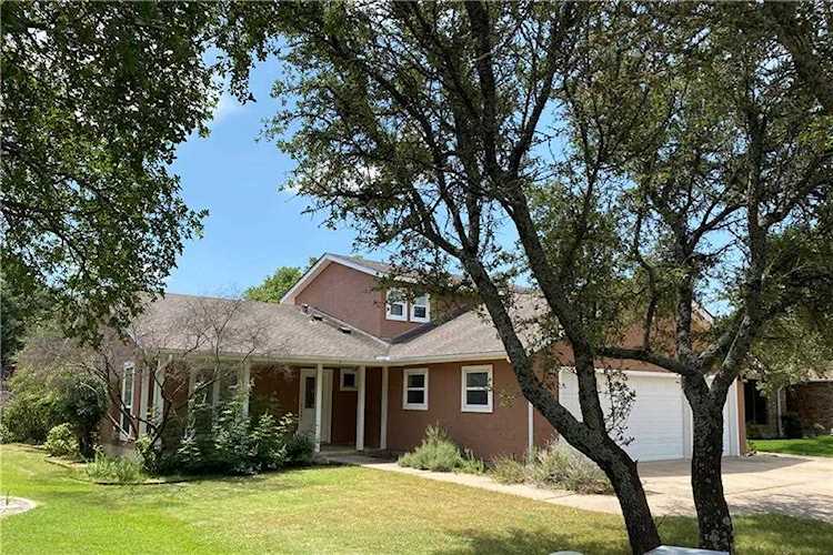 207 Fox XING Burnet, TX 78611