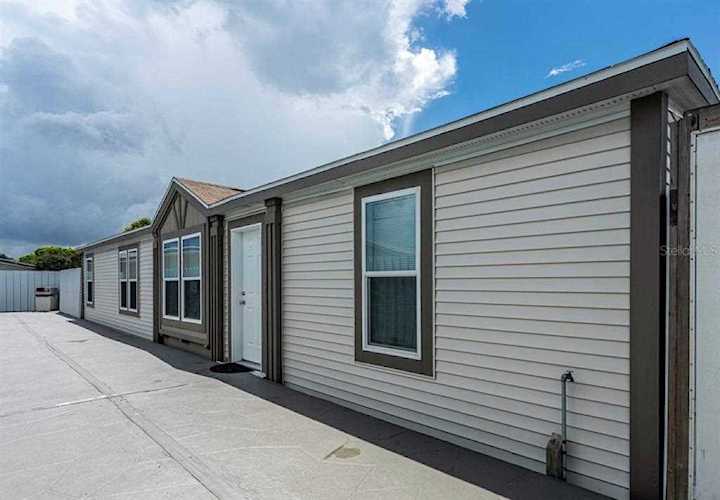 10005 Prevatt St Gibsonton, FL 33534