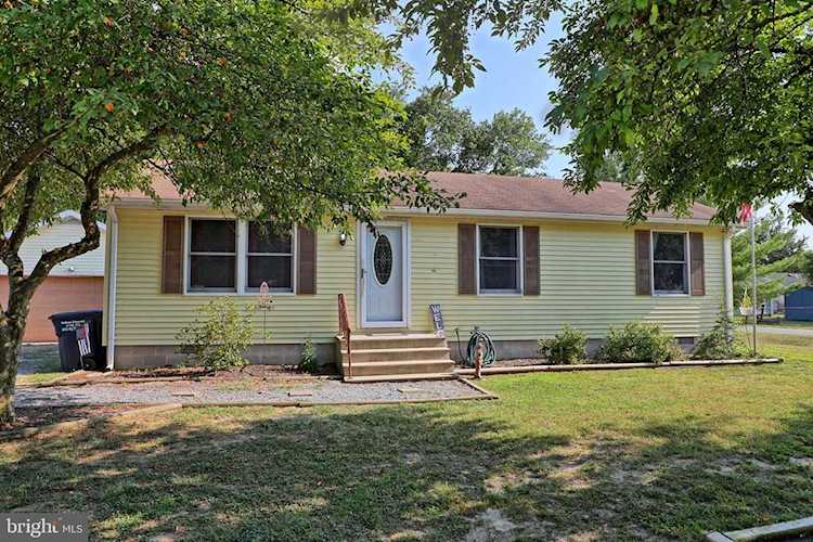 201 E 2nd St Seaford, DE 19973