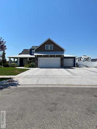 1083 N Blue Grass Lane Idaho Falls, ID 83401
