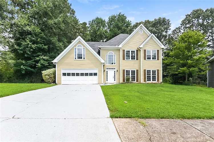 5680 Cannonero Dr Alpharetta, GA 30005